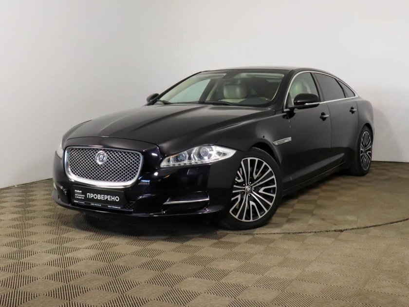 Yaguar XJ 2013