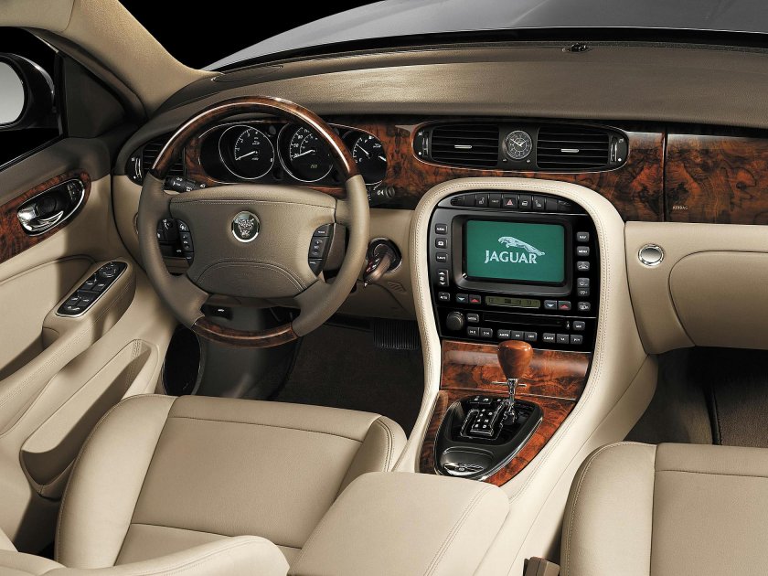 Jaguar XJ 350 салон