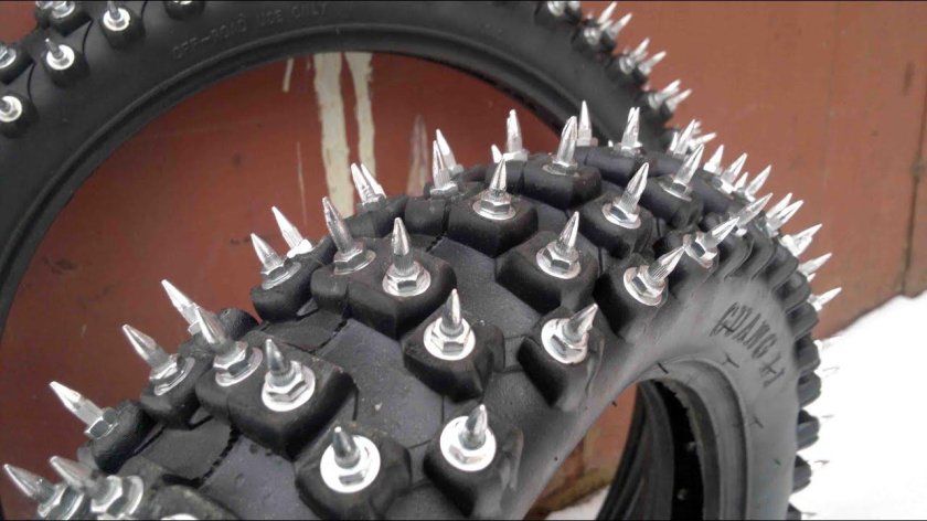 Шиповка моторезины дюбелями