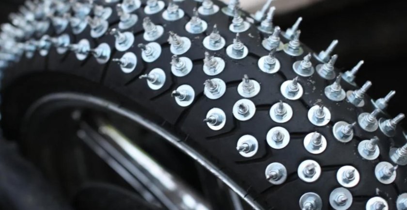 Мотопокрышки 2.50 17р ошиповка