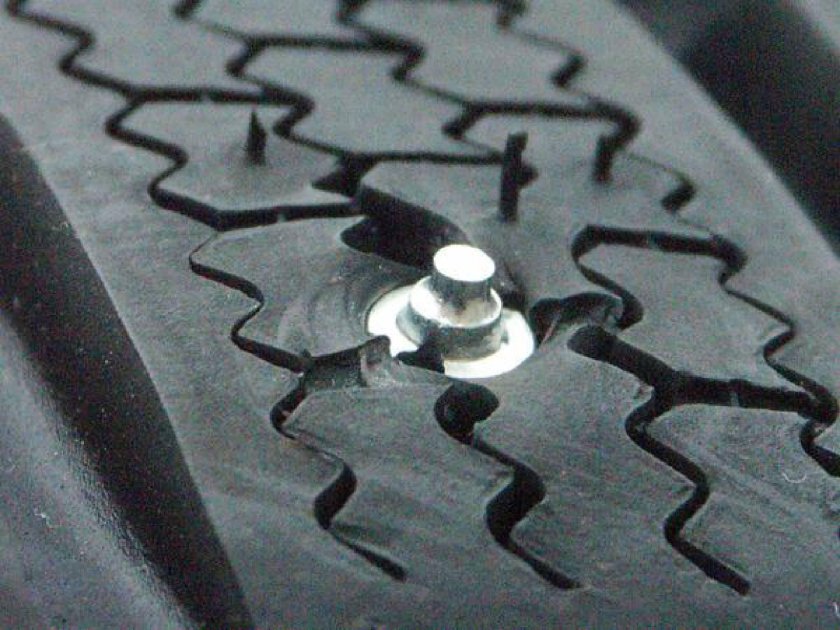 Шип винтовой универсальный BESTGRIP 1100