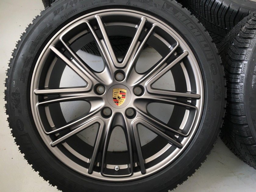 Диски на Порше Панамера r21