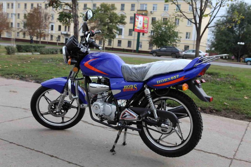 Мопед hors 057