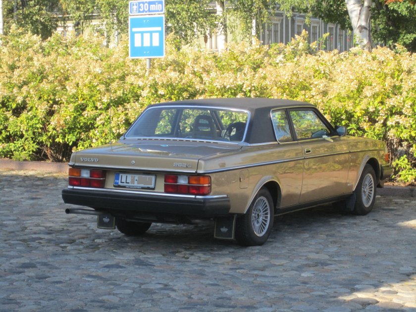 Volvo 262c