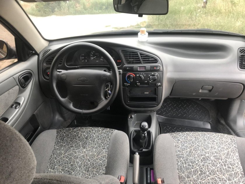 Chevrolet lanos 2008 салон