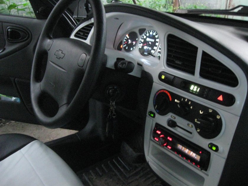 Шевроле Ланос 1.5 салон