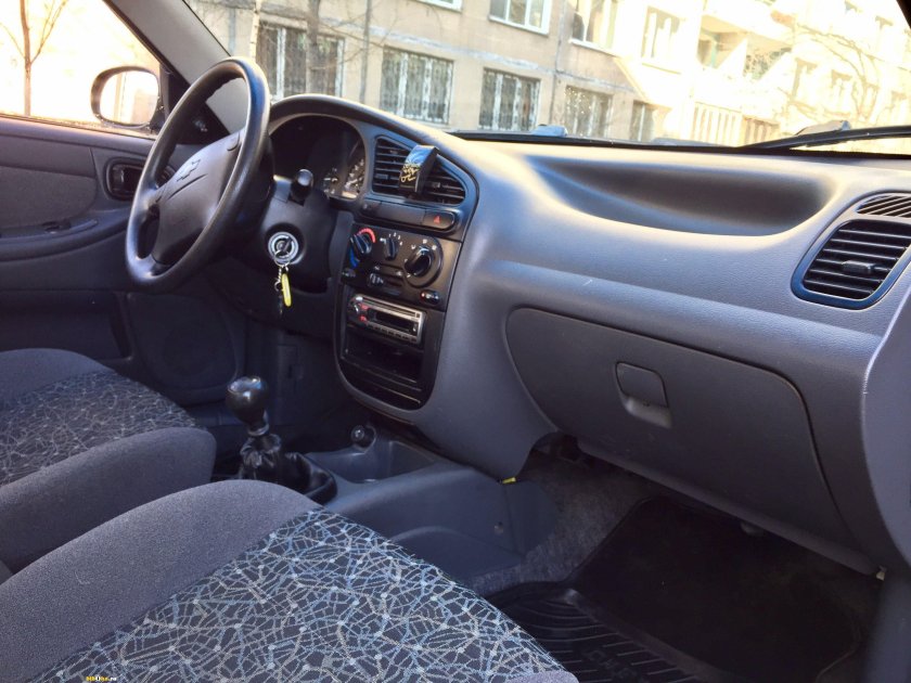 Ланос 2006 салон