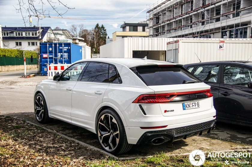 Audi q8 s-line