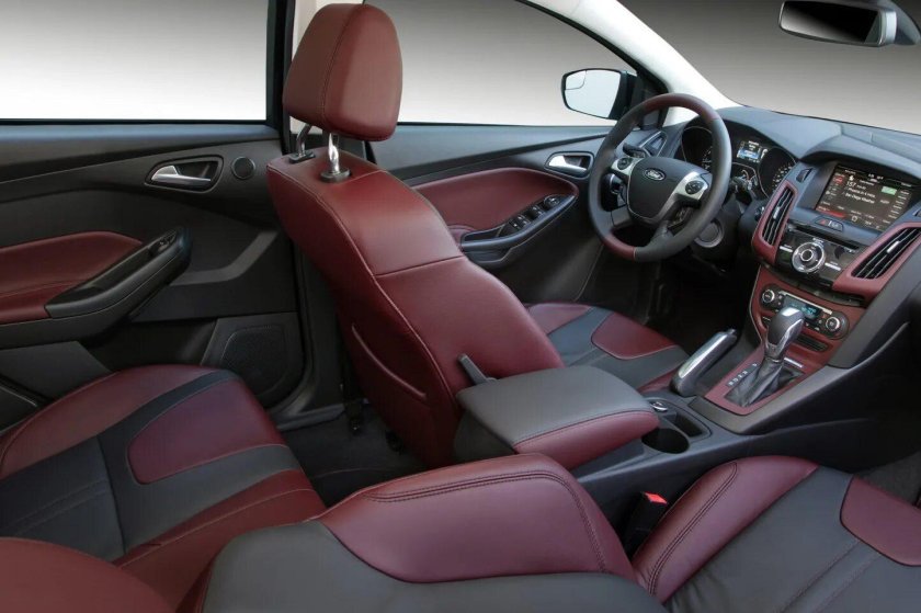 Красный салон Форд фокус 2