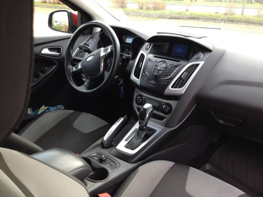 Ford Focus 3 хэтчбек салон