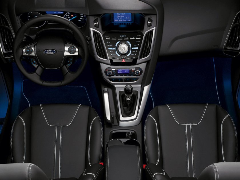 Форд фокус 3 Титаниум салон