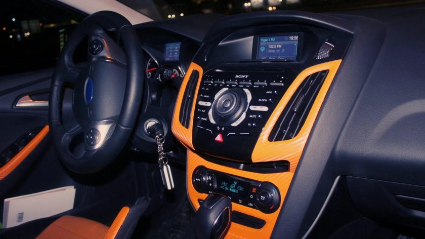 Форд фокус 3 в оранжевом салоне