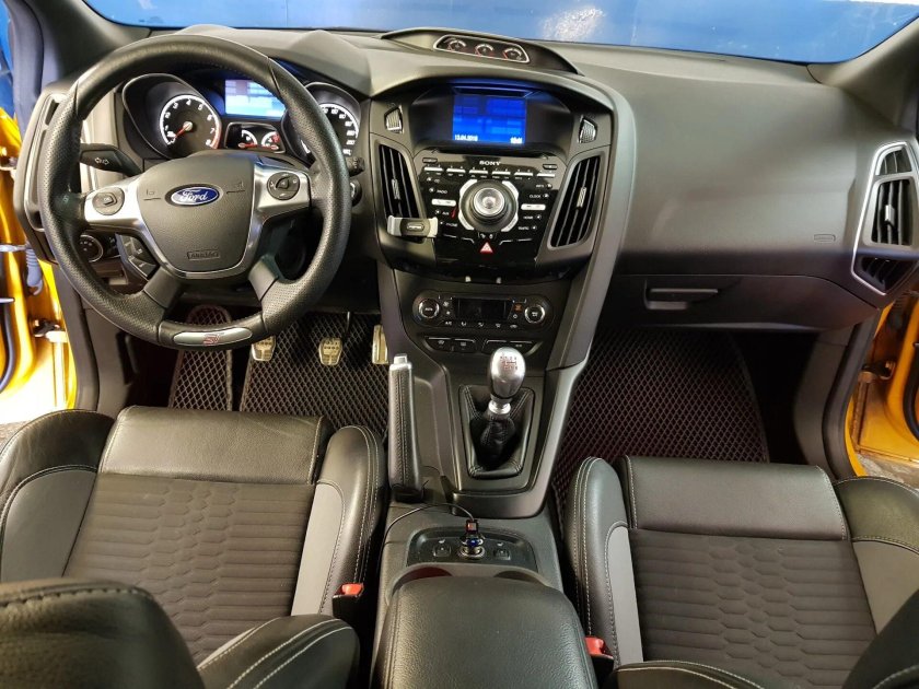 Салон Форд фокус 3 St