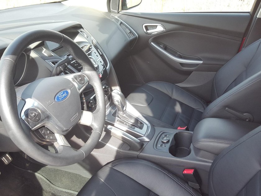 Салон Форд фокус 3 кожа