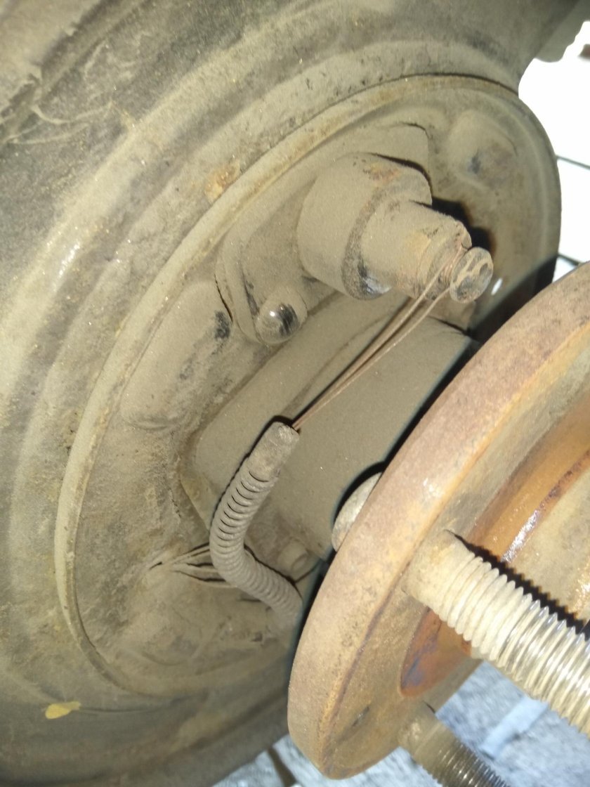 Колодки ручника Лачетти 1.6