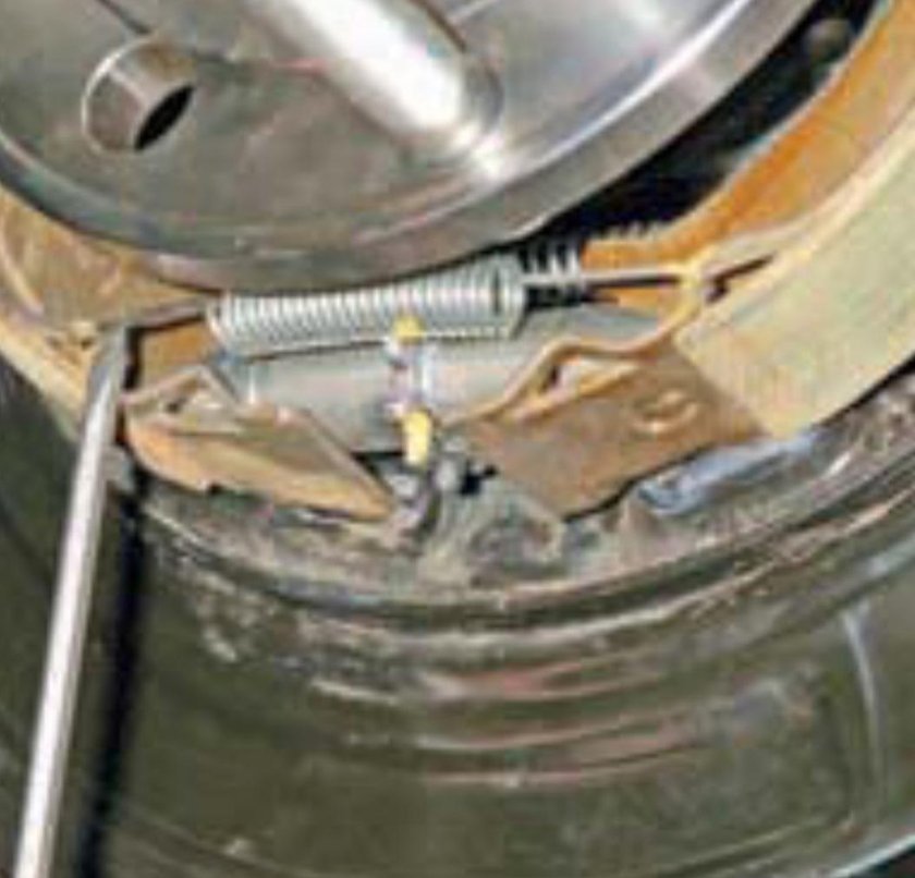 Регулировочный болт ручника Шевроле Лачетти