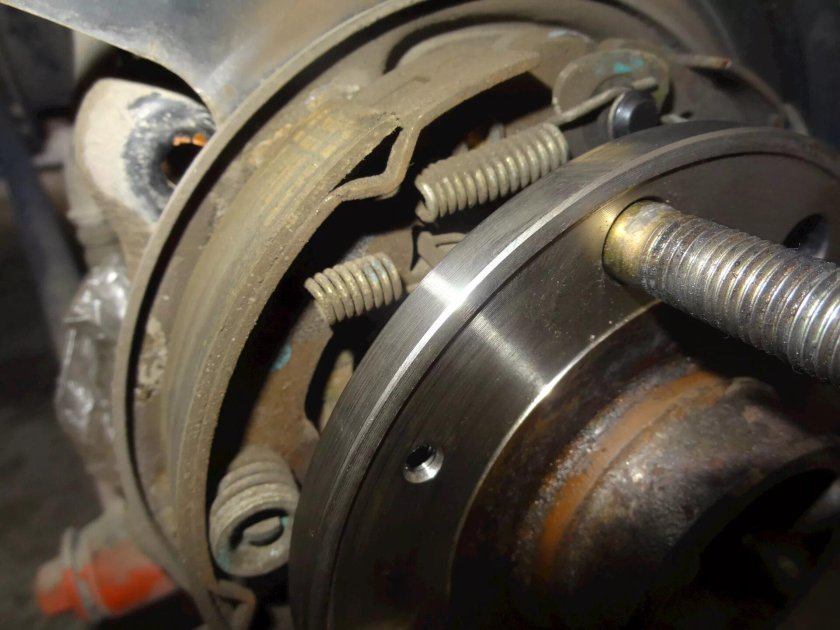 Колодки стояночного тормоза Chevrolet Lacetti