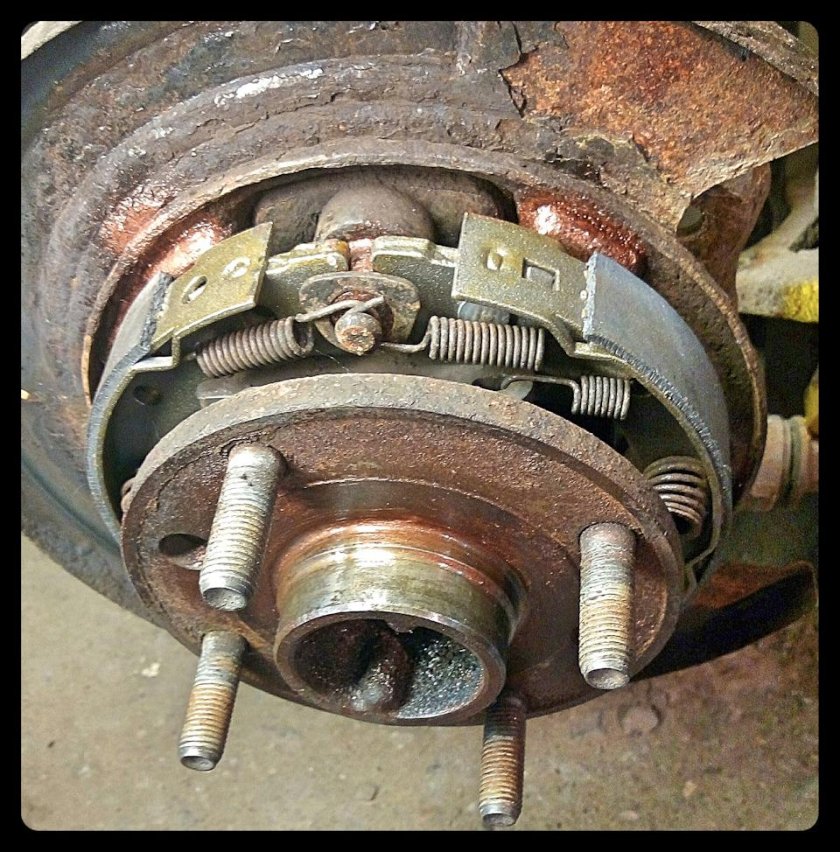 Chevrolet Lacetti колодки ручника