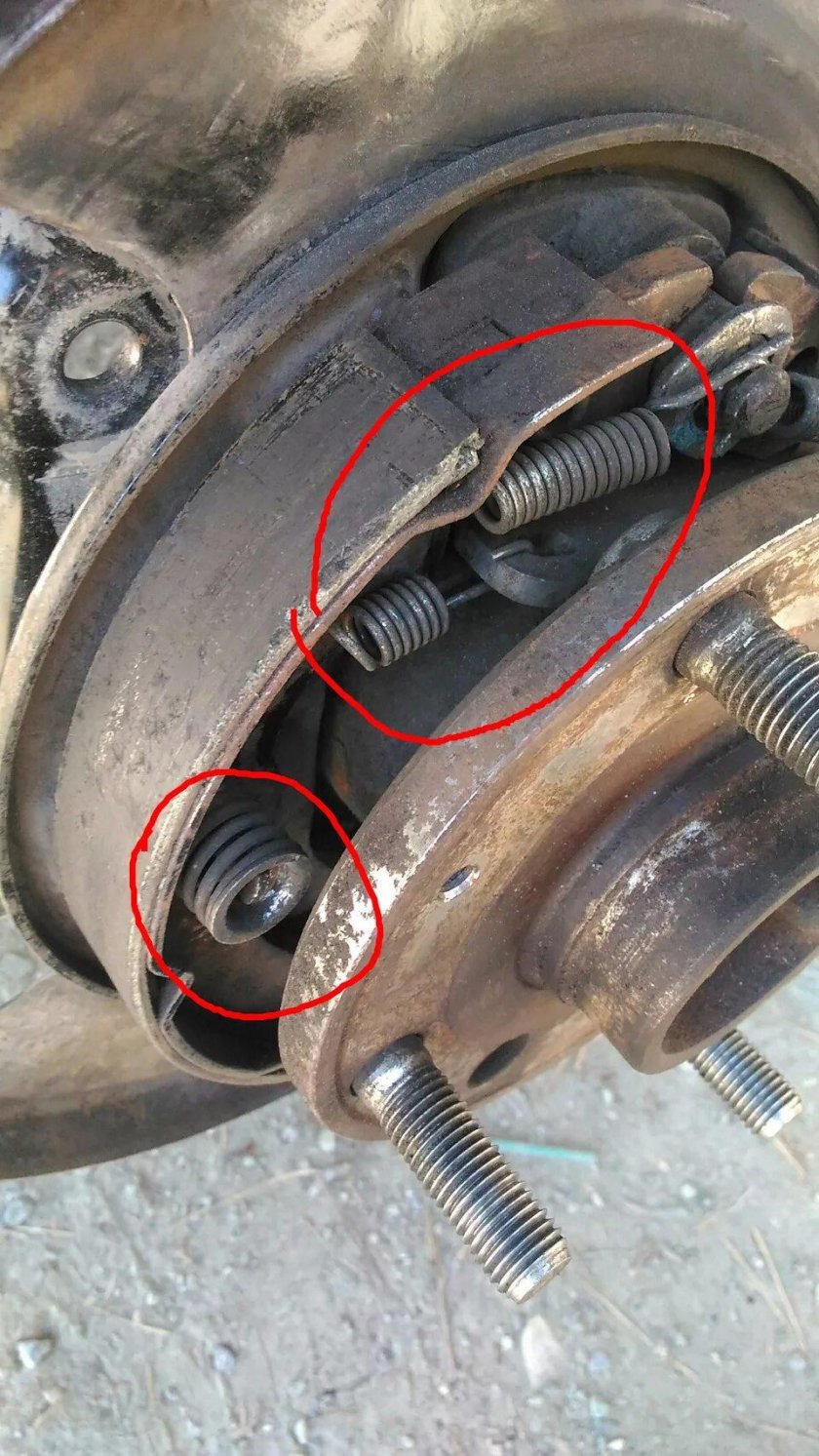 Пружинки ручника Лачетти седан 1.6