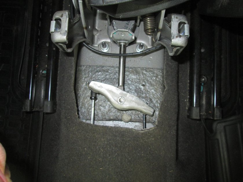 Ручник Шевроле Круз 1.6