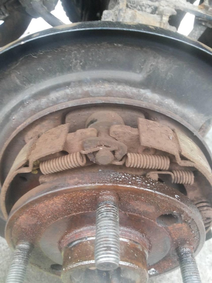 Колодки ручника Шевроле Лачетти 1.6