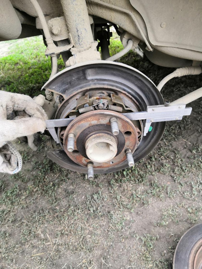 Колодки ручника Лачетти 1.6