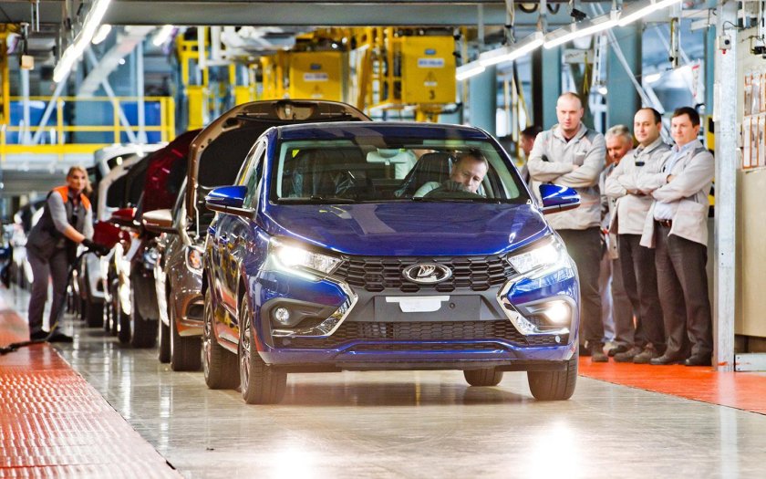 Машина лада веста