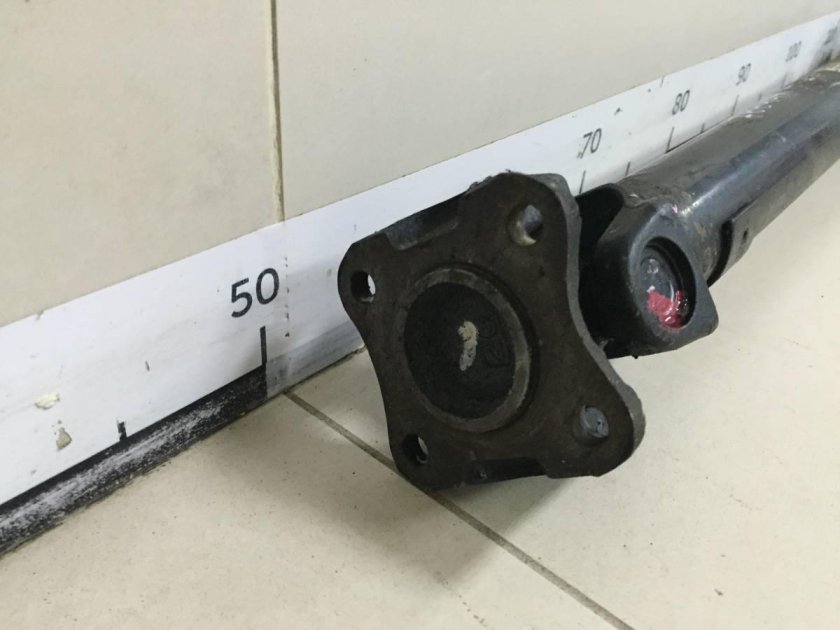 Mitsubishi mr580646 карданный вал передний