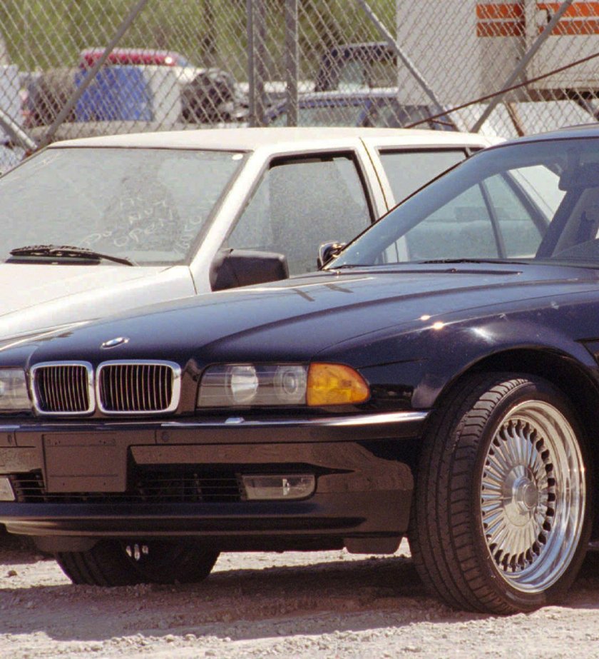 БМВ 750 Тупака