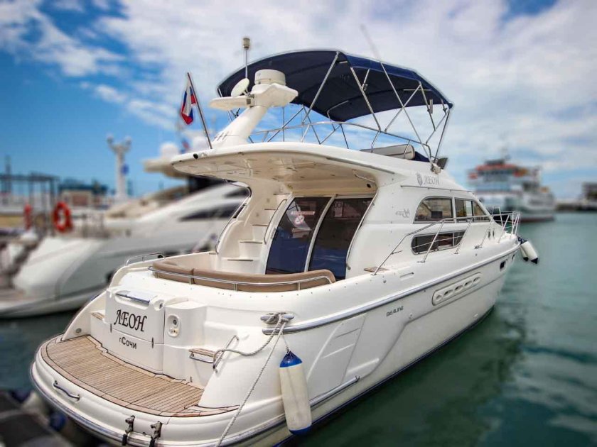 Яхта в сочи