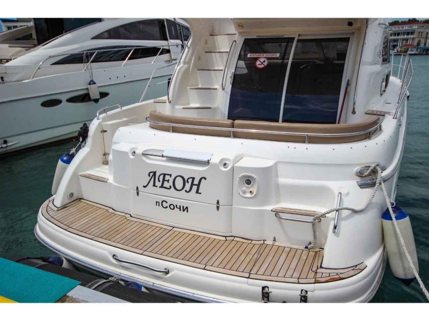 Яхта в сочи