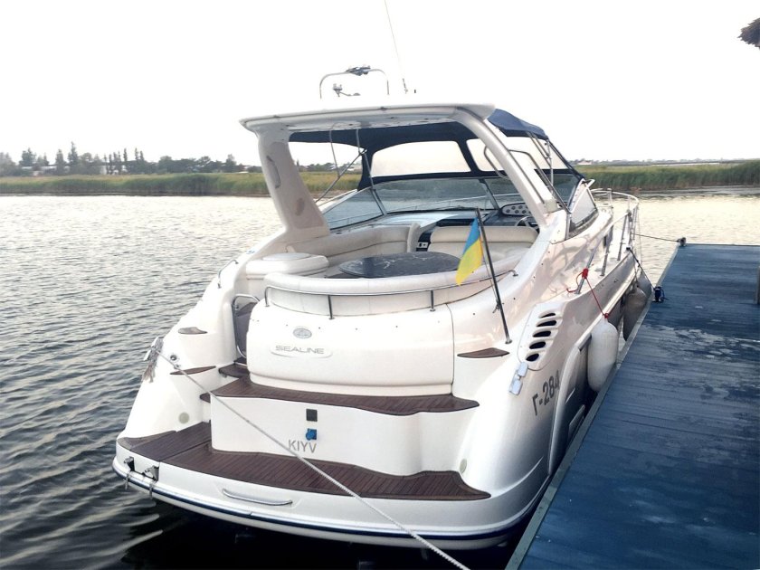 Sealine s37