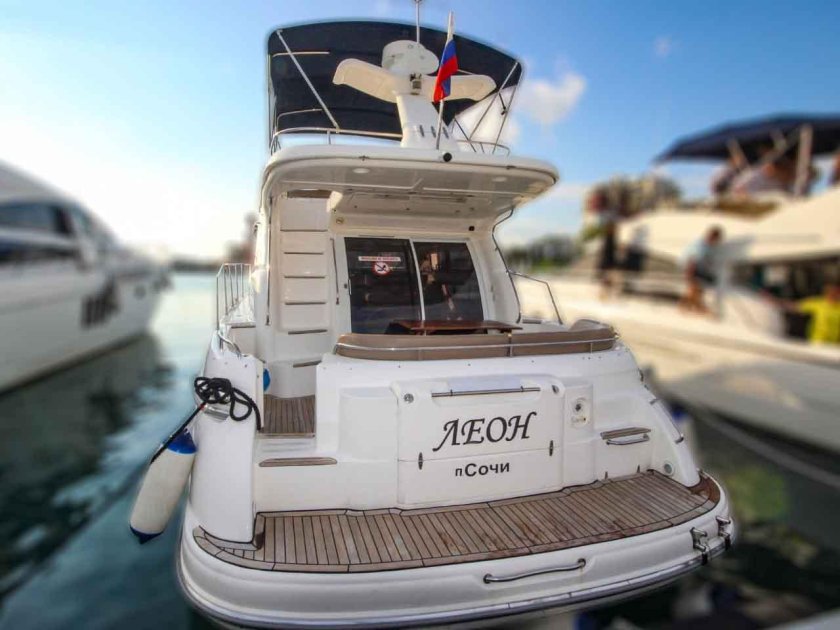 Яхта в сочи