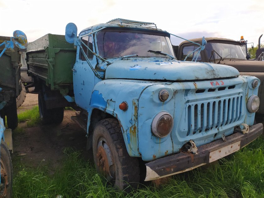 ГАЗ САЗ 3503 самосвал