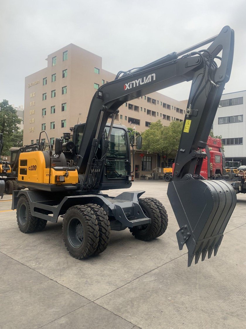 Экскаватор 2022