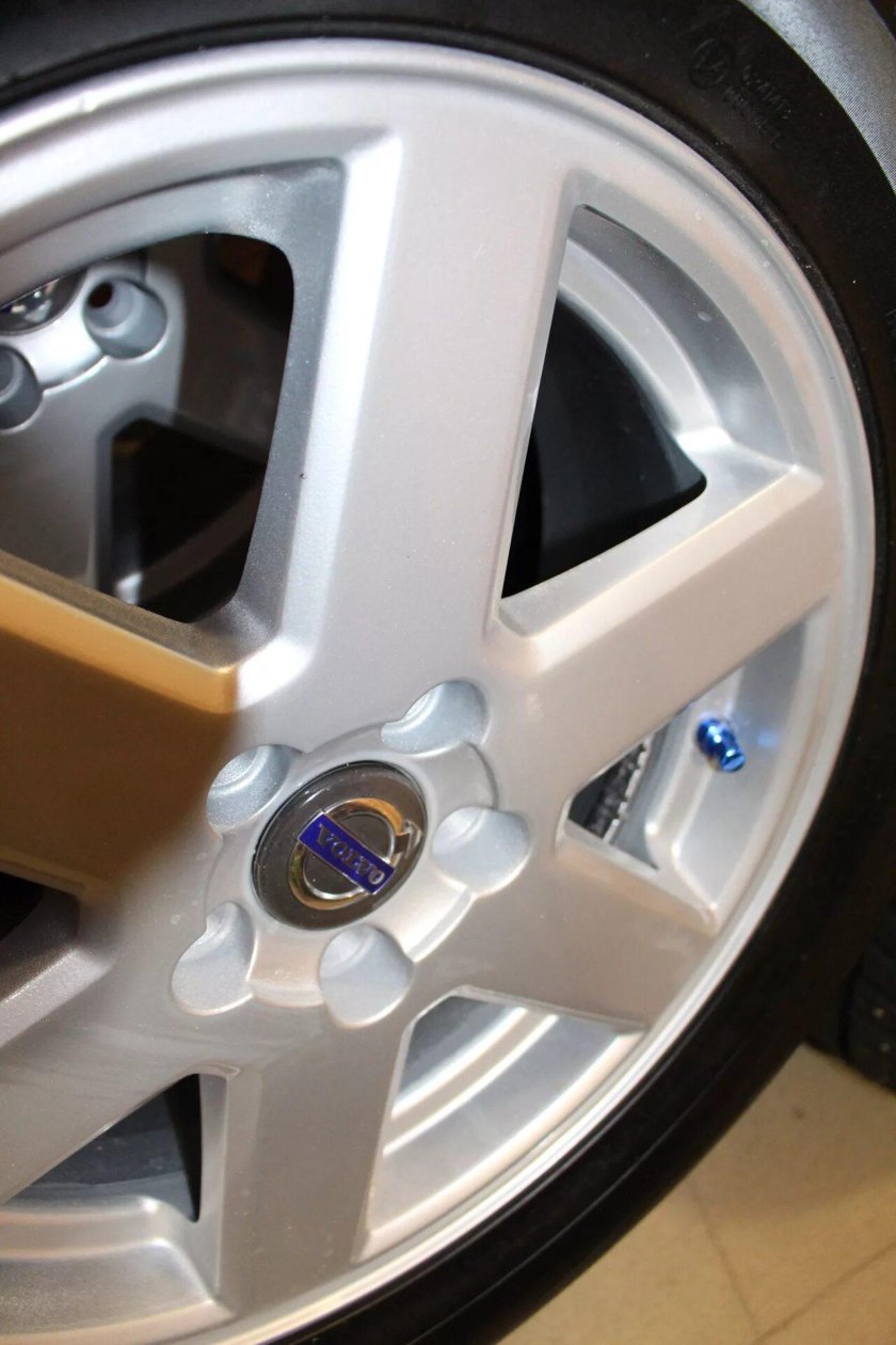 Диски Вольво Нептун хс90 r17