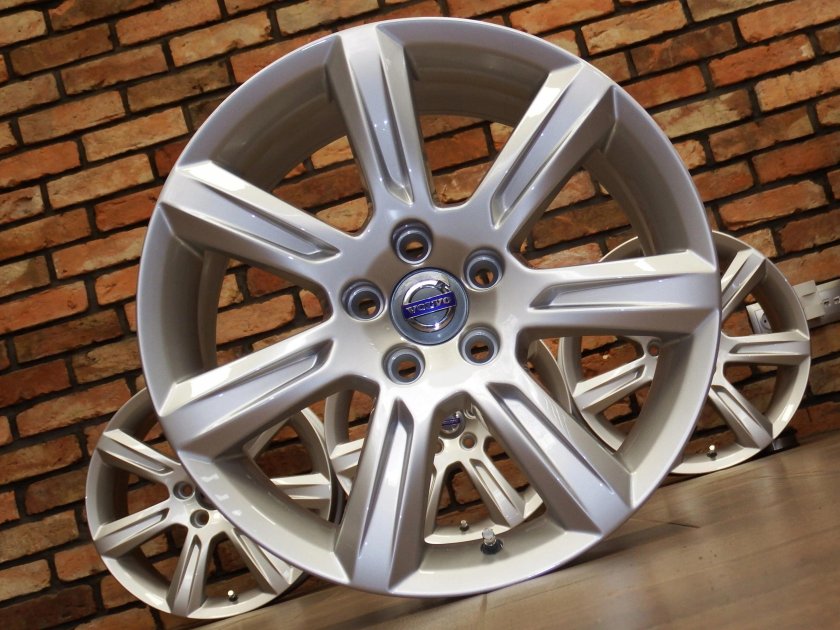 Оригинальные диски вольво хс90