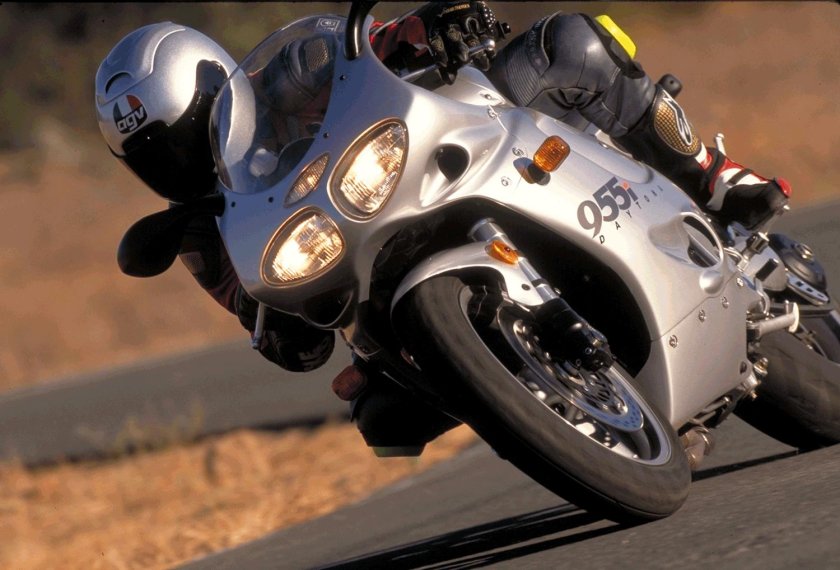 Контрруление на мотоцикле