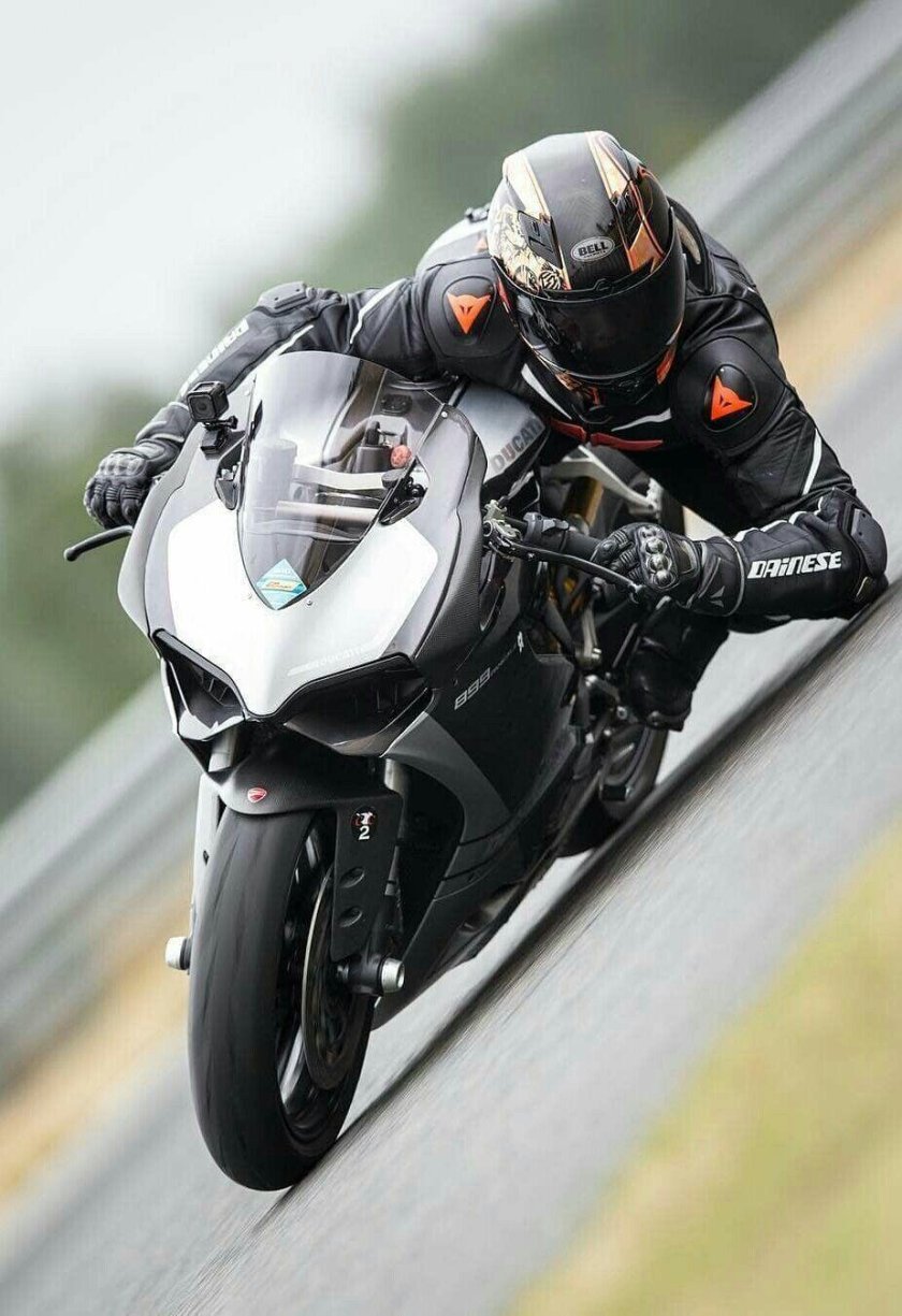 Скутер Дукати