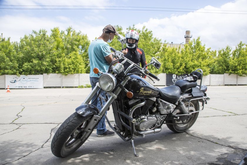 Контрруление на мотоцикле