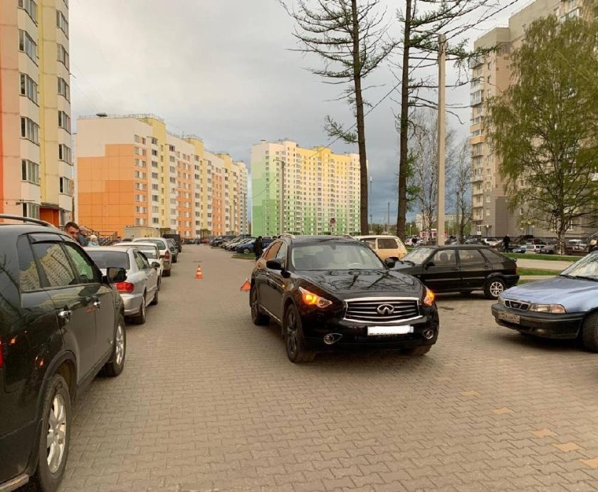 Двор без машин