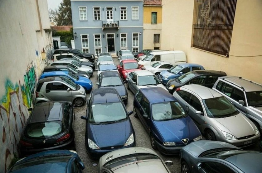 Стоянка машин