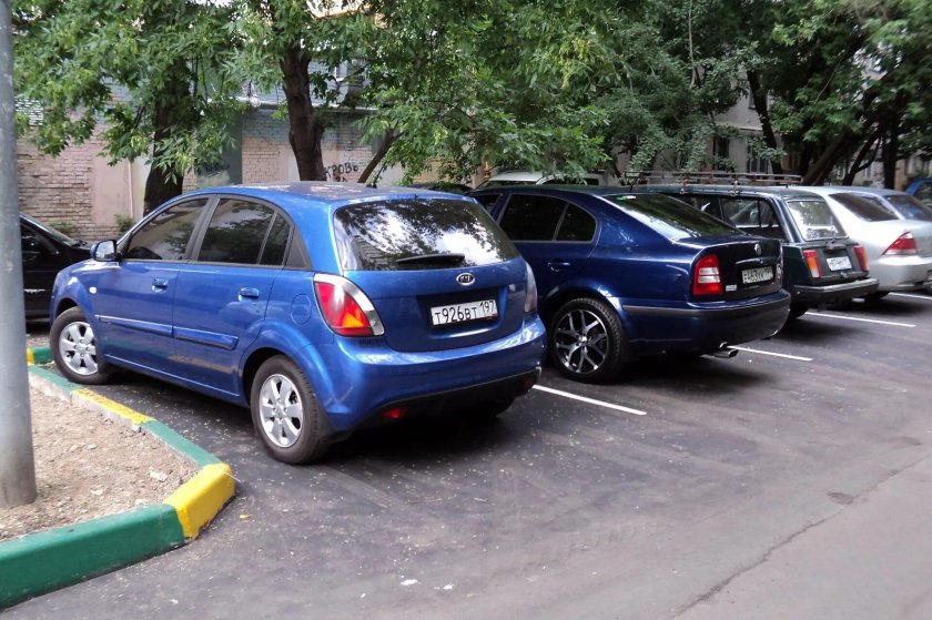 Kia rio 2010 хэтчбек