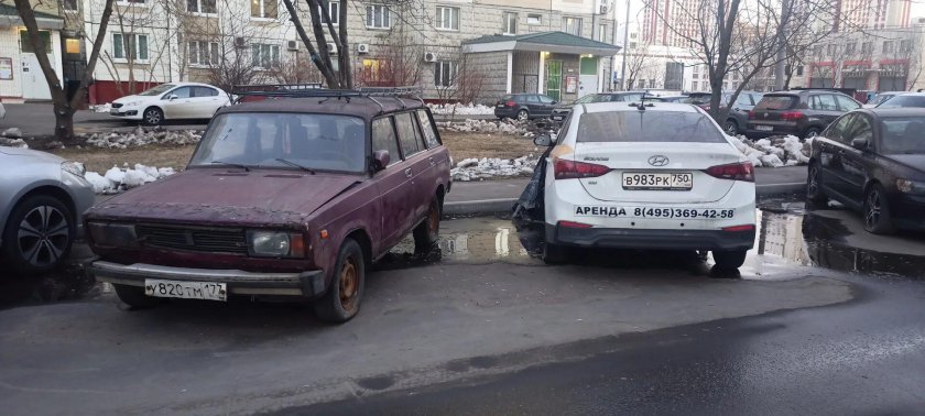 Жигули во дворе