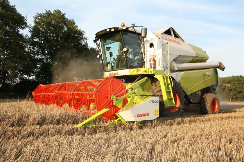 Комбайн зерноуборочный CLAAS Tucano