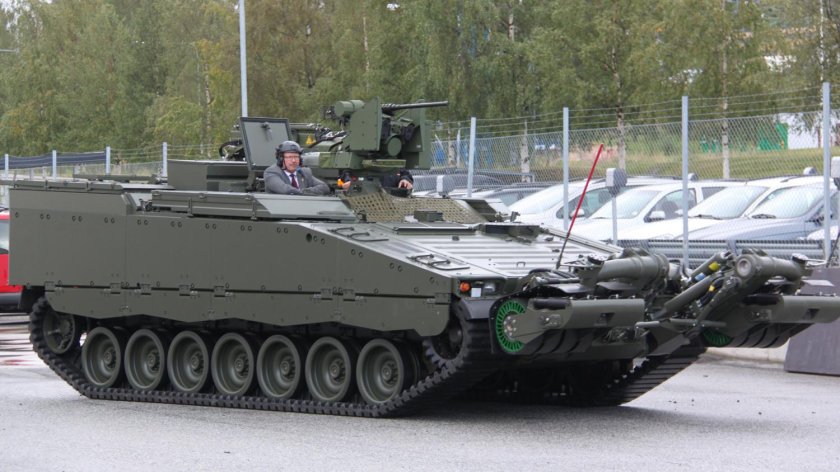 Шведская бмп cv 90