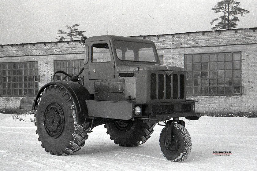 Одноосный тягач маз-529