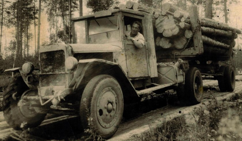 Автолесовоз т-140