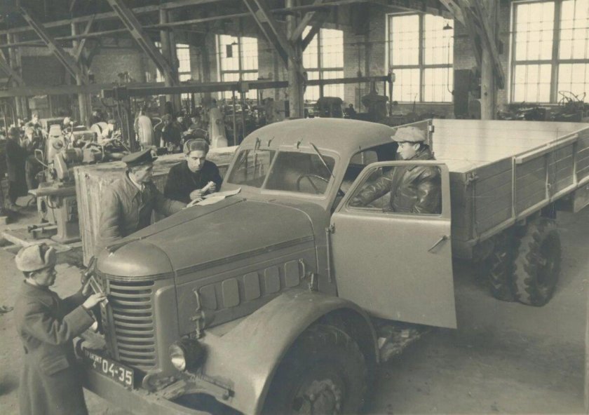 Автозавод в Новосибирске