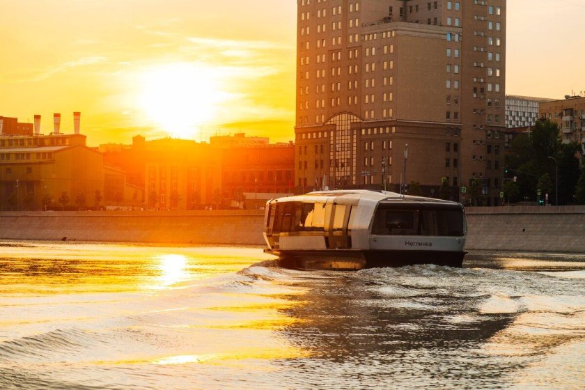 Сердце столицы Речной трамвайчик